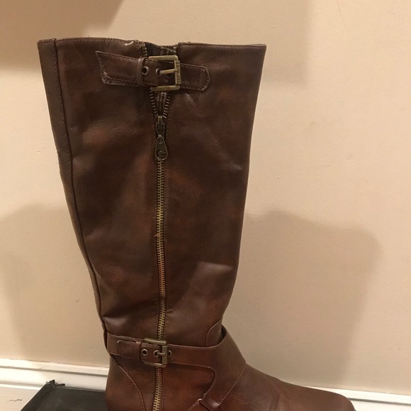 NEW Guess Hertle II Brown flat boots with box - Picture 5 of 5